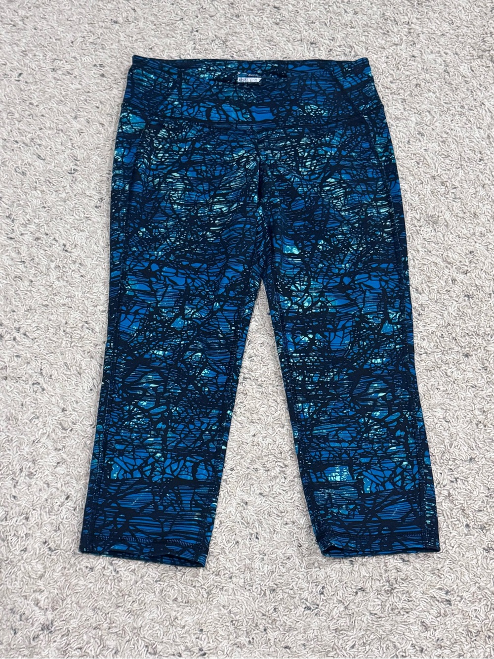 Old Navy Blue & Black Abstract Cropped Leggings